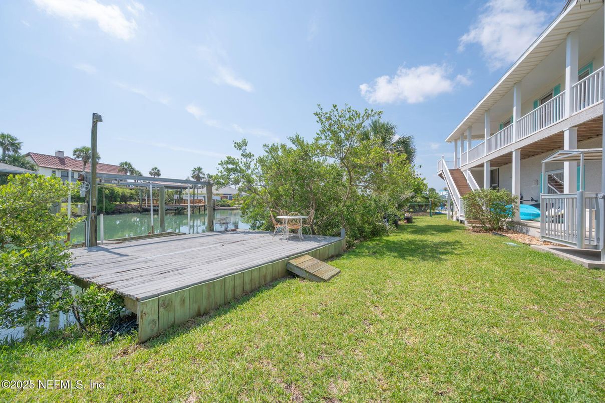 Backyard, Exterior, Water