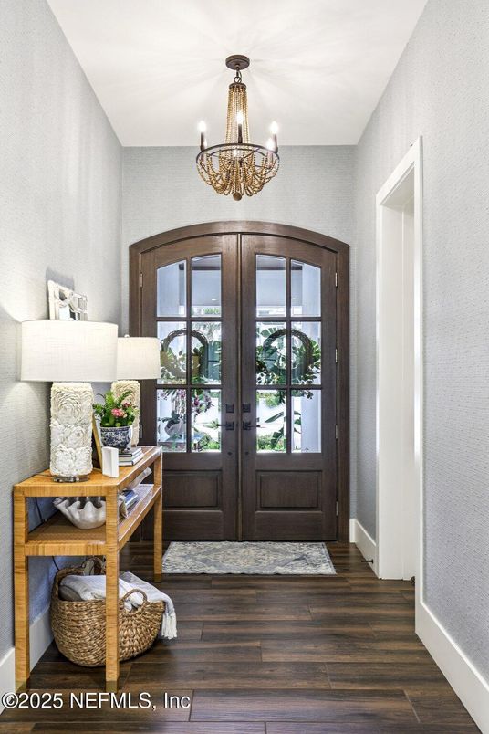 Chandelier, Interior, Wood Texture Flooring