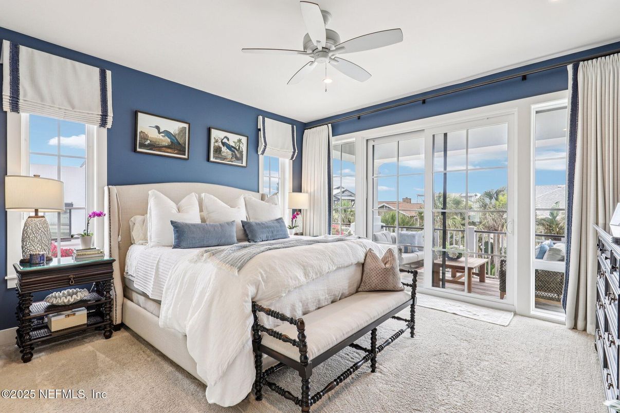 Bedroom, Interior, Recessed Lighting, Water