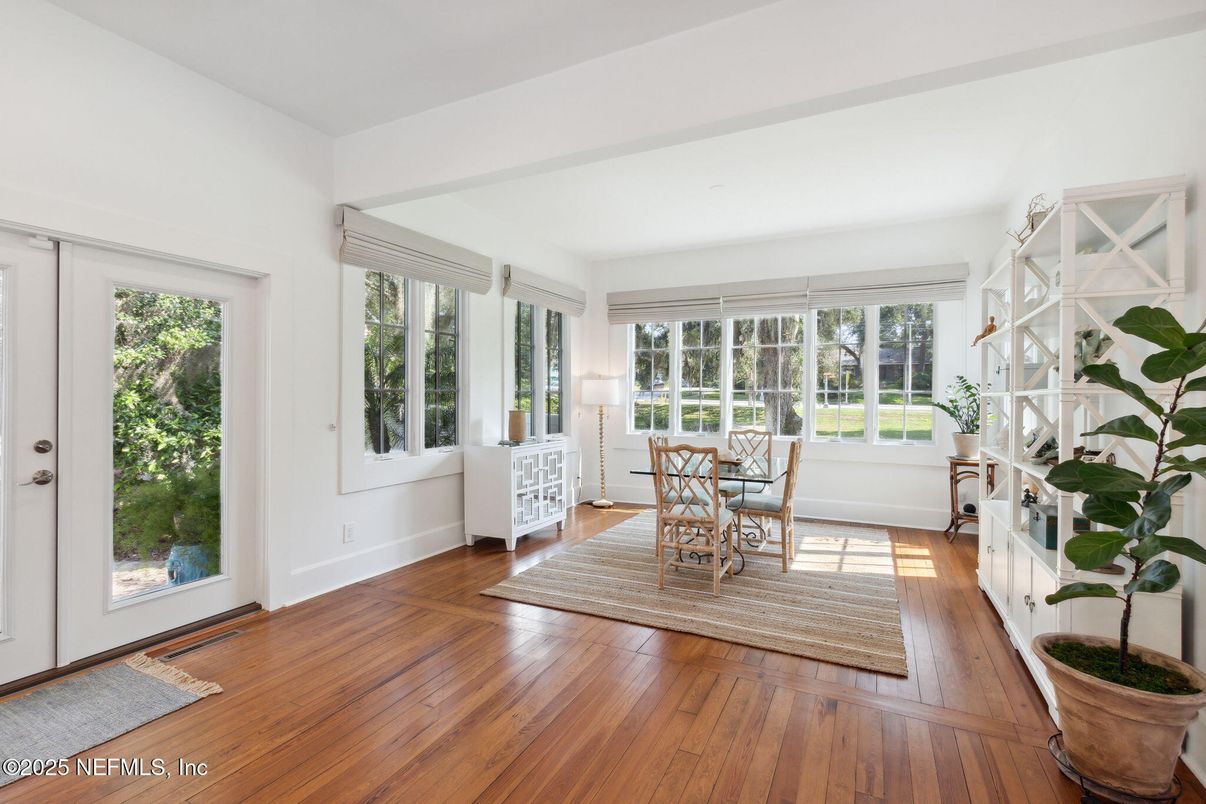 Interior, Sun Room, Wood Texture Flooring