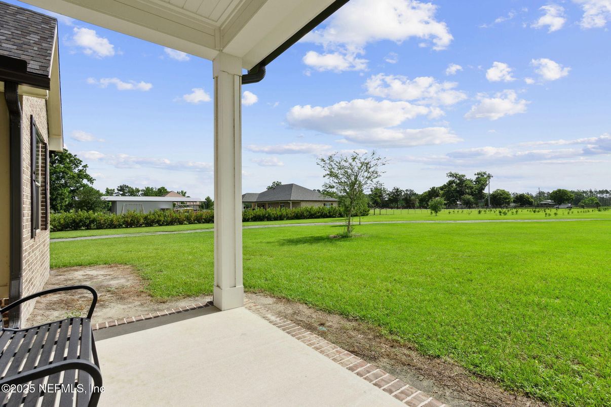 Backyard, Exterior