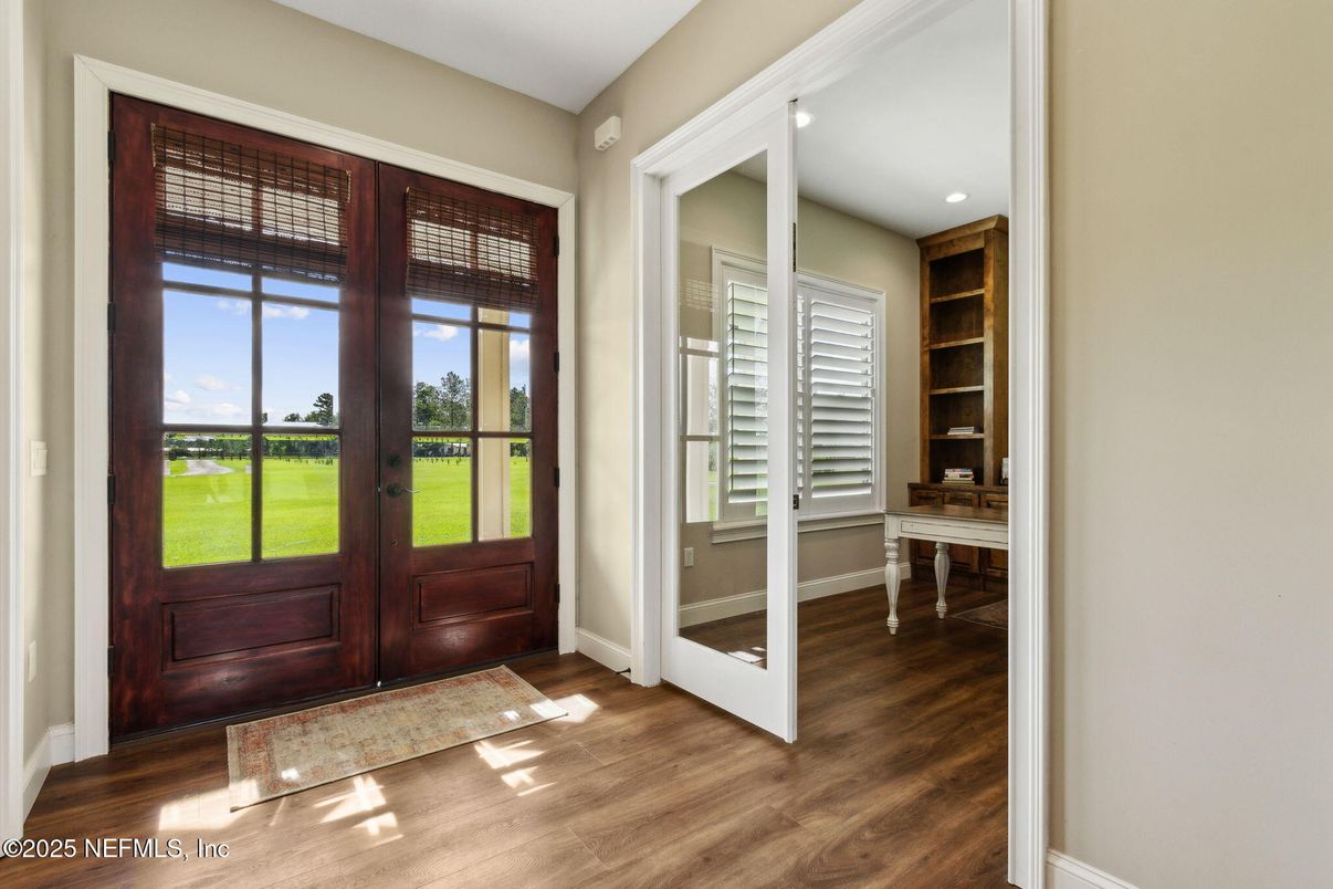 Interior, Recessed Lighting, Wood Texture Flooring