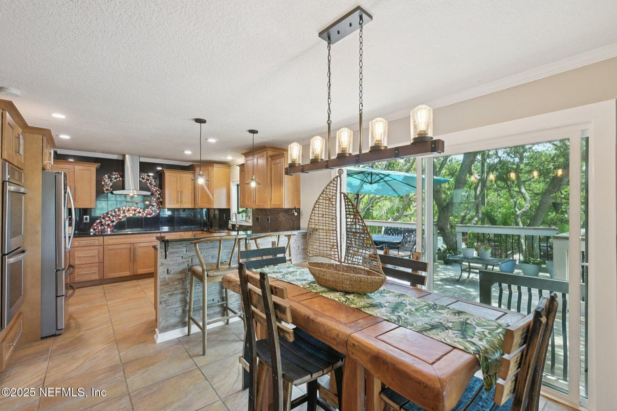 Dining room, Interior, Kitchen, Pendant Lights, Recessed Lighting