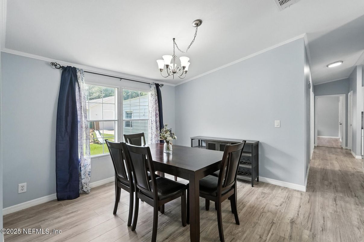 Chandelier, Dining room, Interior, Recessed Lighting, Wood Texture Flooring