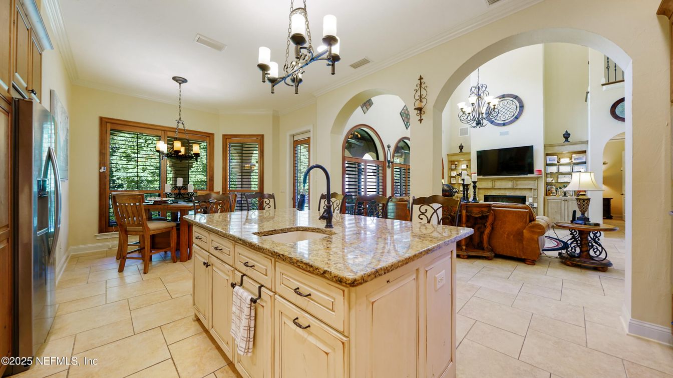 Chandelier, Dining room, Fireplace, Interior, Living room, Pendant Lights