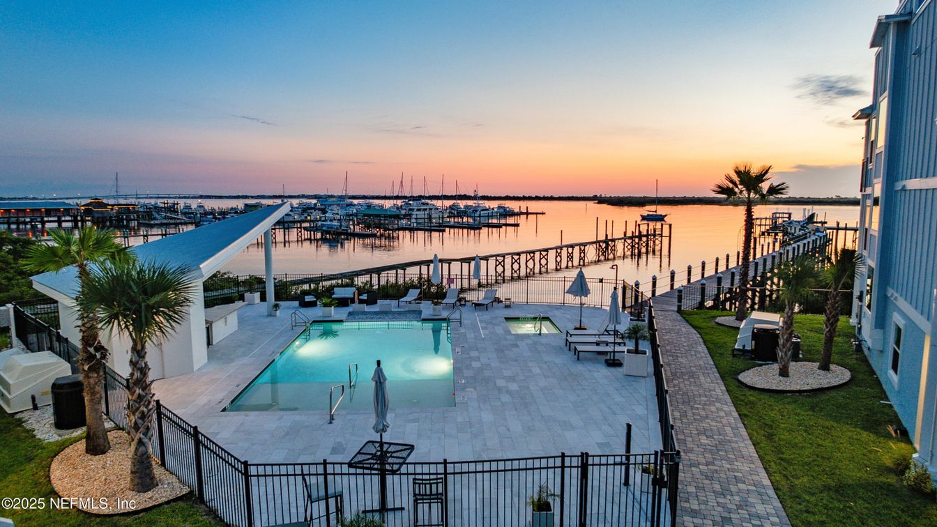 Exterior, Pool, Water