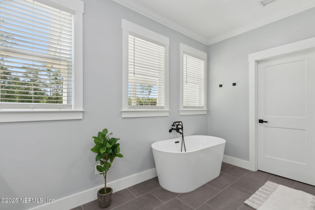 Bathroom, Free Standing Baths, Interior