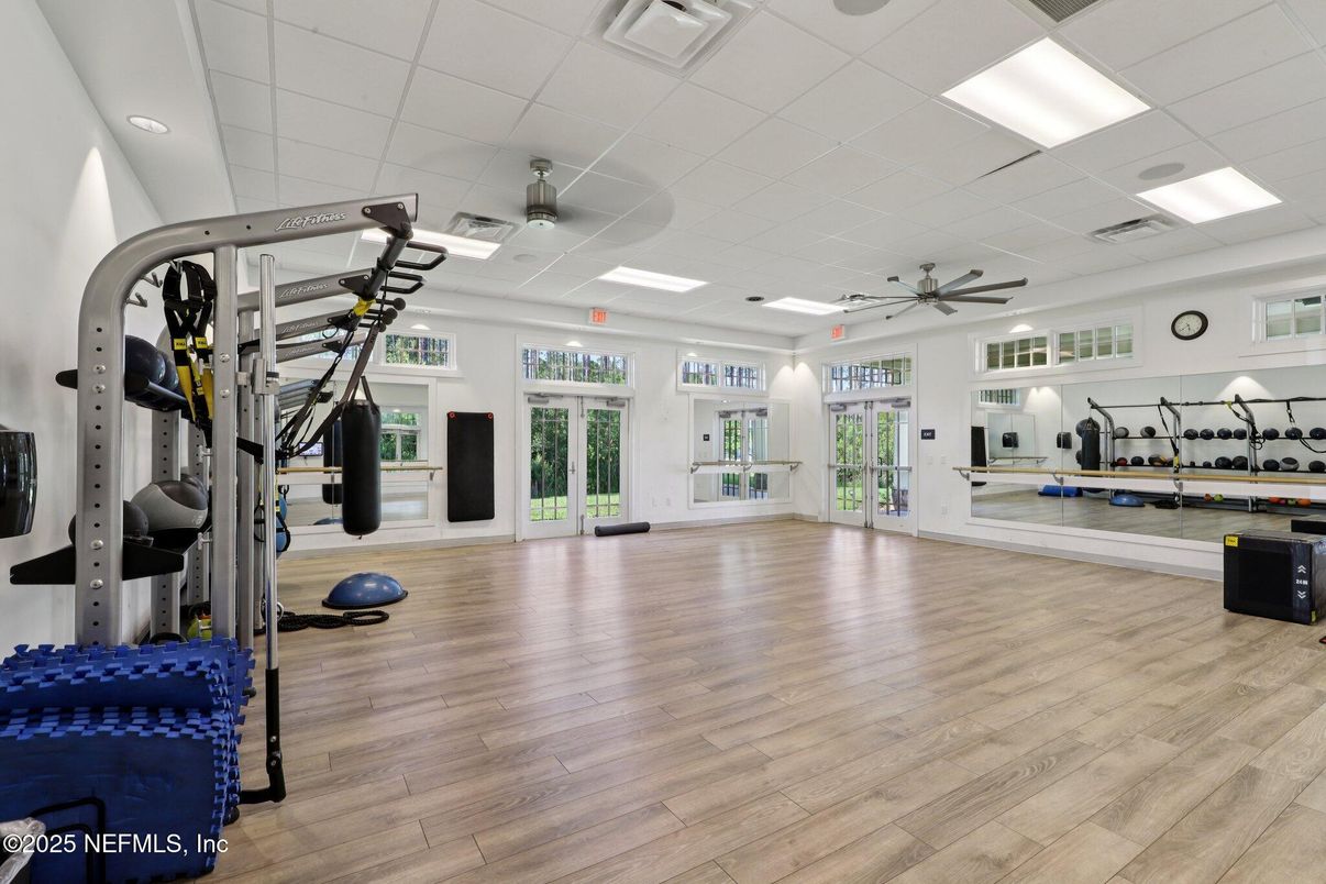 Fitness Equipment, Interior, Recessed Lighting, Wood Texture Flooring