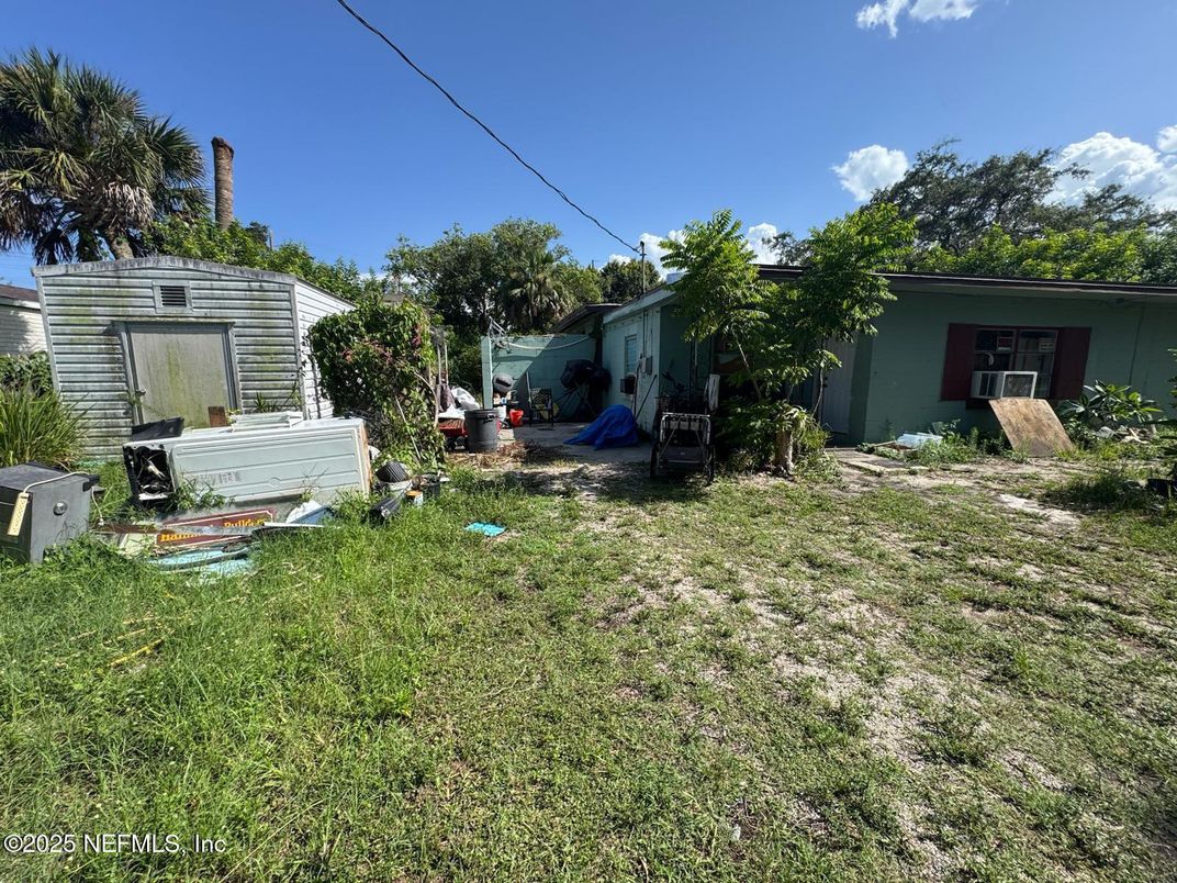 Backyard, Exterior