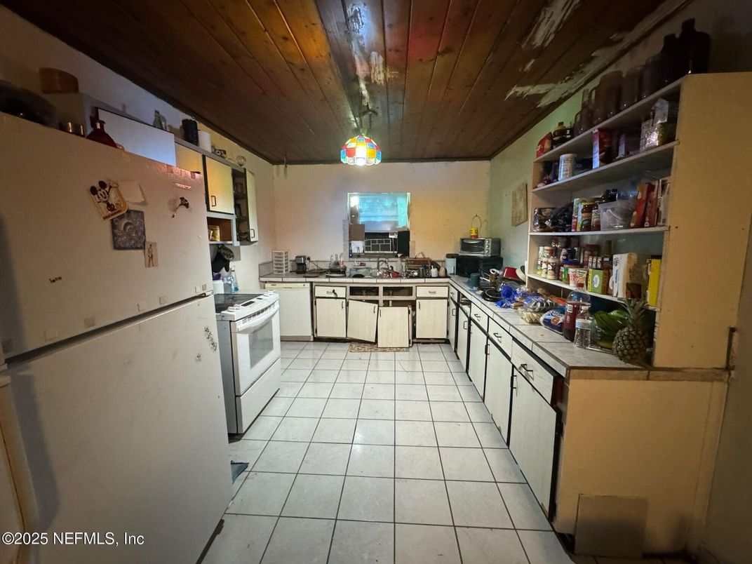 Interior, Kitchen, Wooden Ceilings