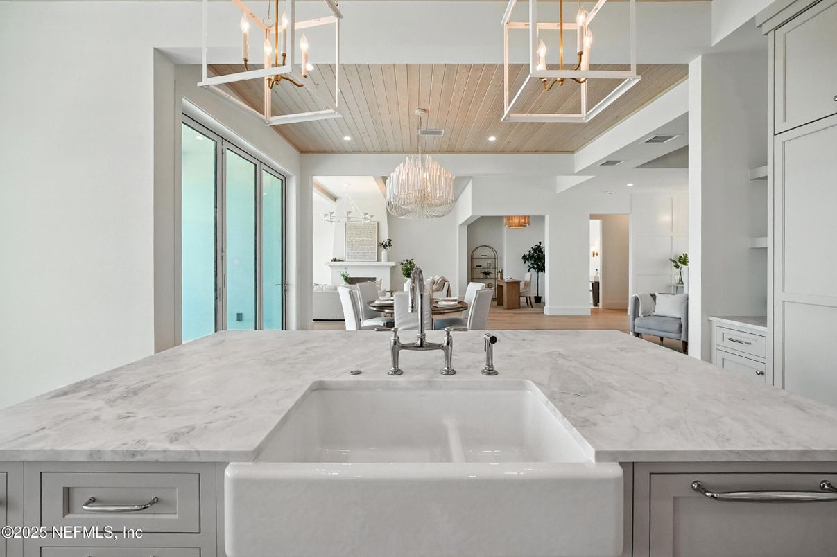 Chandelier, Dining room, Interior, Kitchen, Pendant Lights, Recessed Lighting, Wooden Ceilings, Wood Texture Flooring