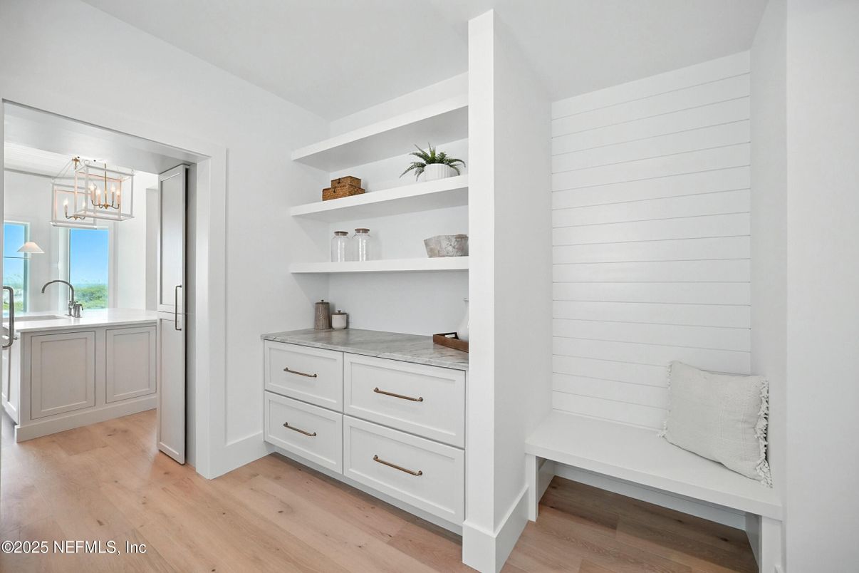 Interior, Pendant Lights, Wood Texture Flooring