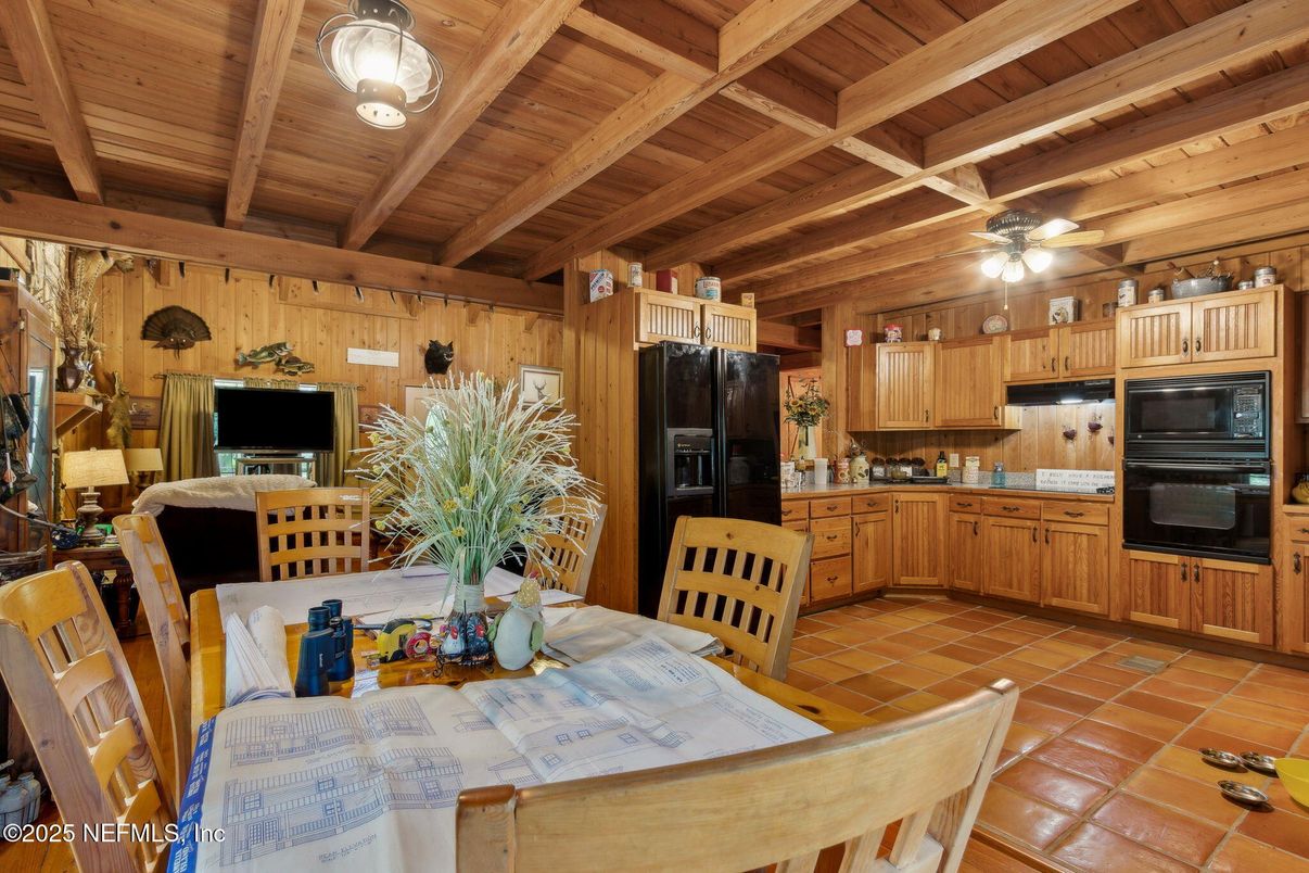 Dining room, Interior, Kitchen, Wooden Beams, Wooden Ceilings, Wooden Walls