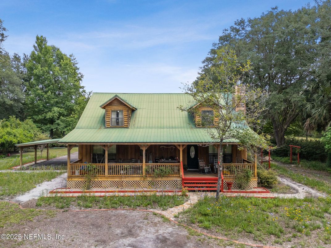 Backyard, Exterior, Facade, Log Home