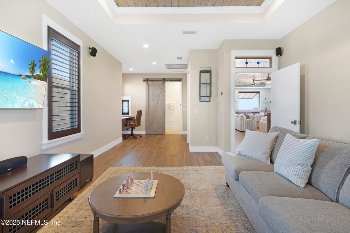 Interior, Living room, Recessed Lighting, Wood Texture Flooring