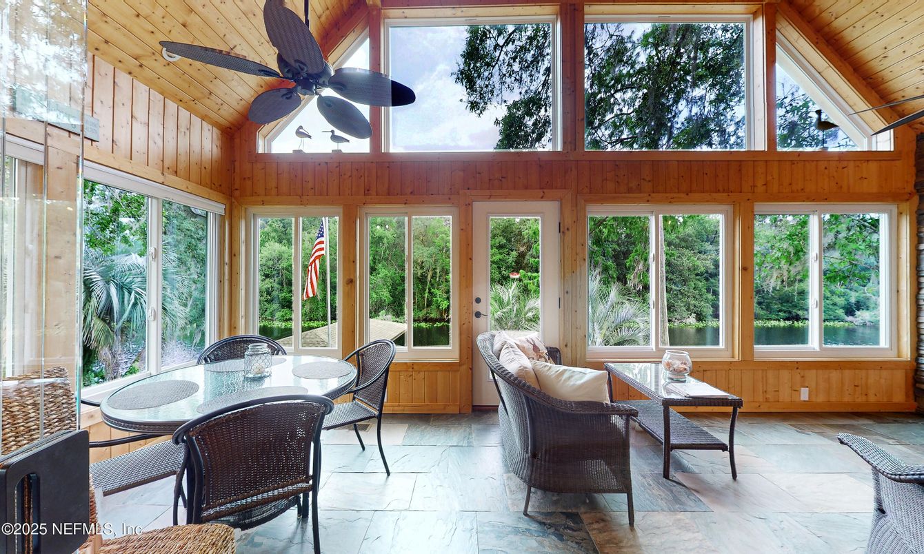 Dining room, Interior, Sun Room, Wooden Ceilings, Wooden Walls