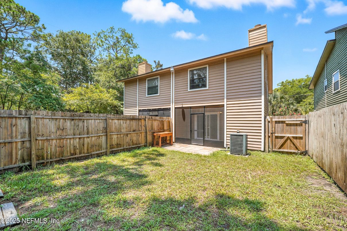 Backyard, Exterior