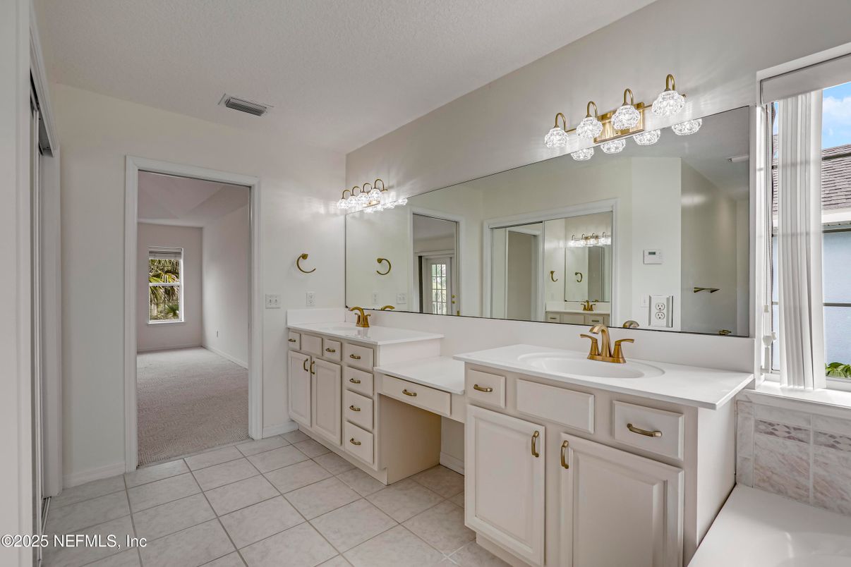 Bathroom, Dual Sink Vanities, Interior