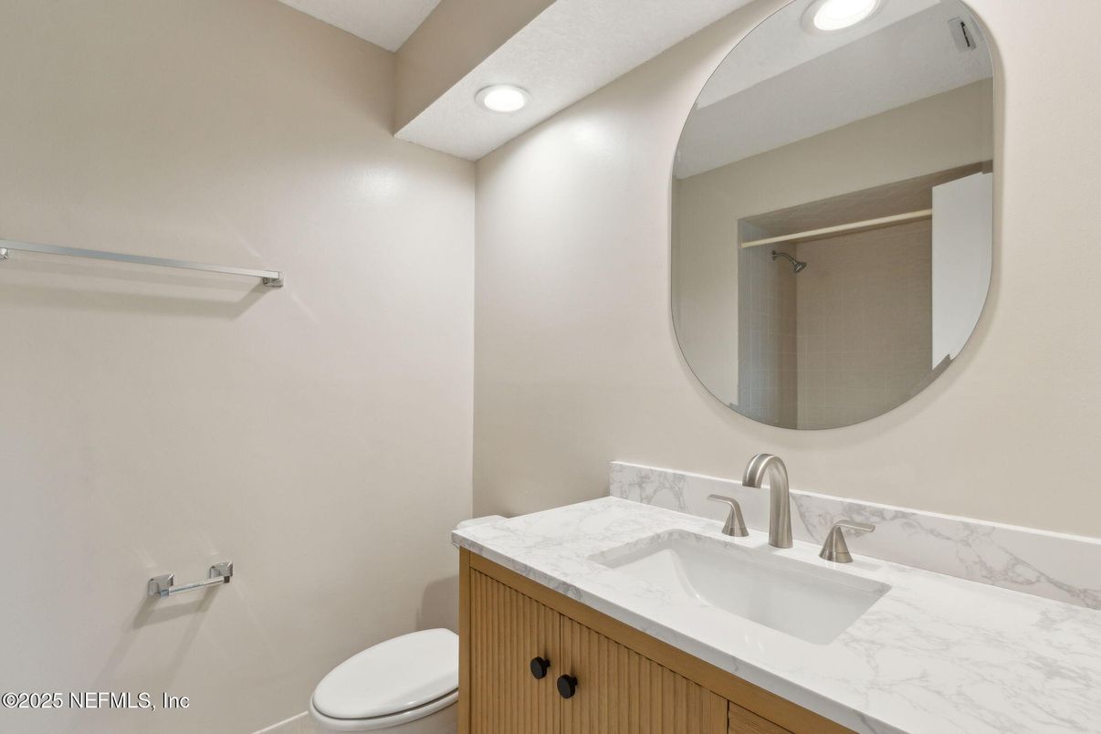 Bathroom, Interior, Recessed Lighting
