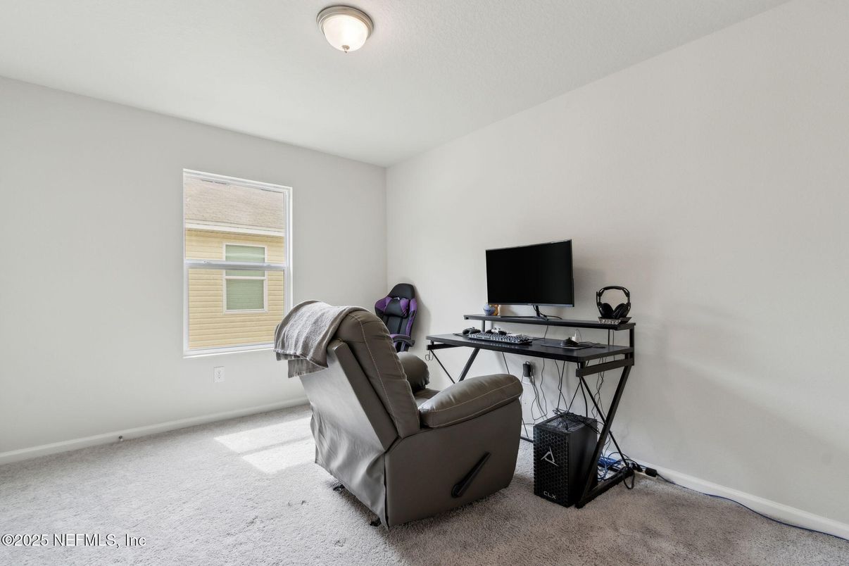 Home Office, Interior