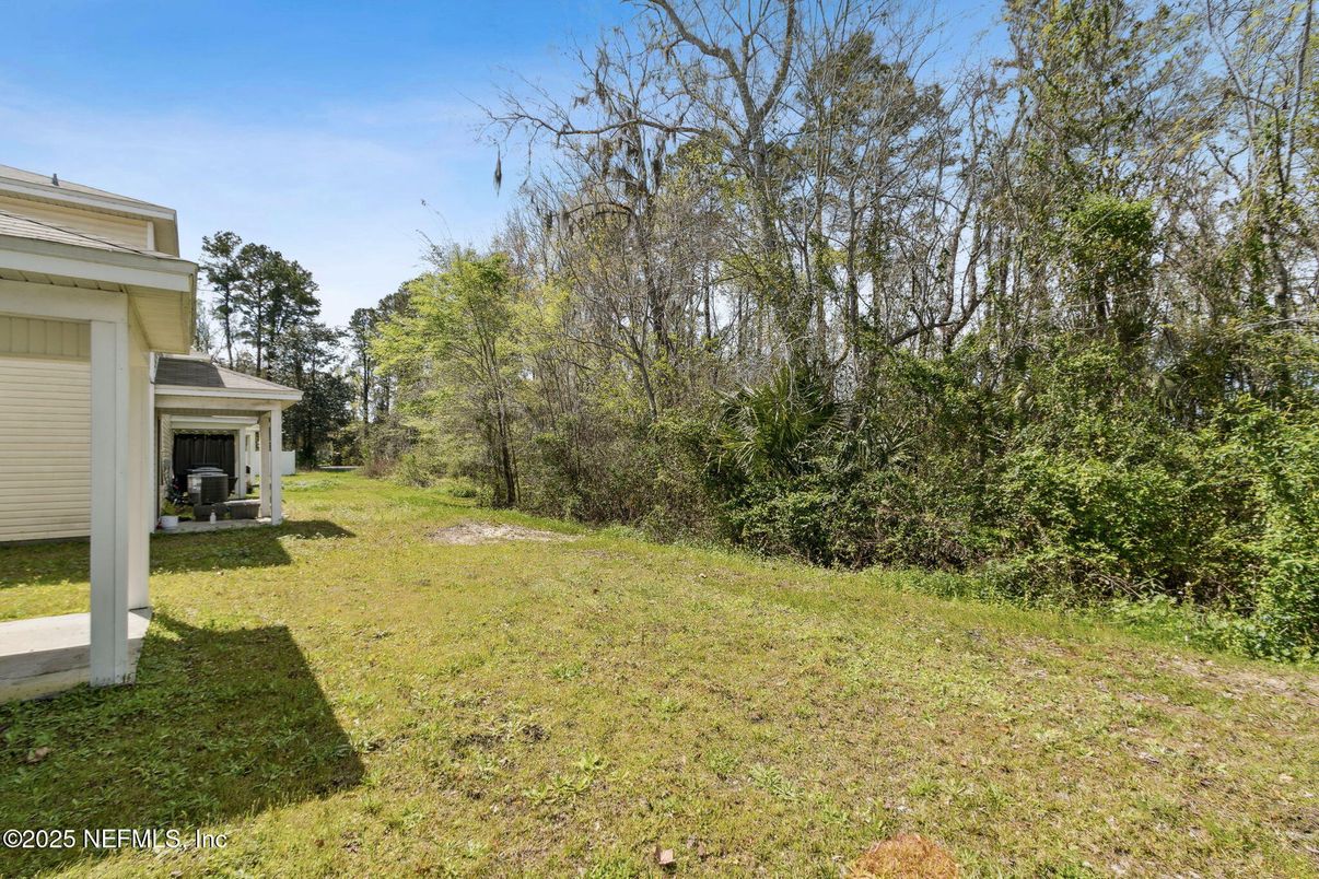 Backyard, Exterior