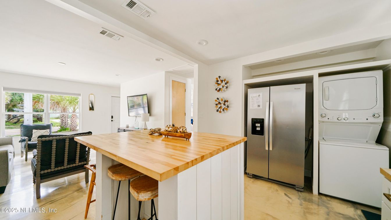 Interior, Kitchen, Recessed Lighting, Utility Closets, Washer, Wood Texture Flooring