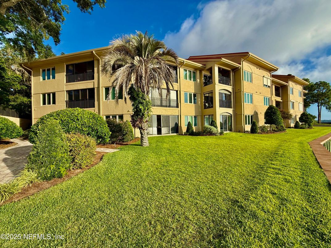 Backyard, Exterior, Facade, Condo Building