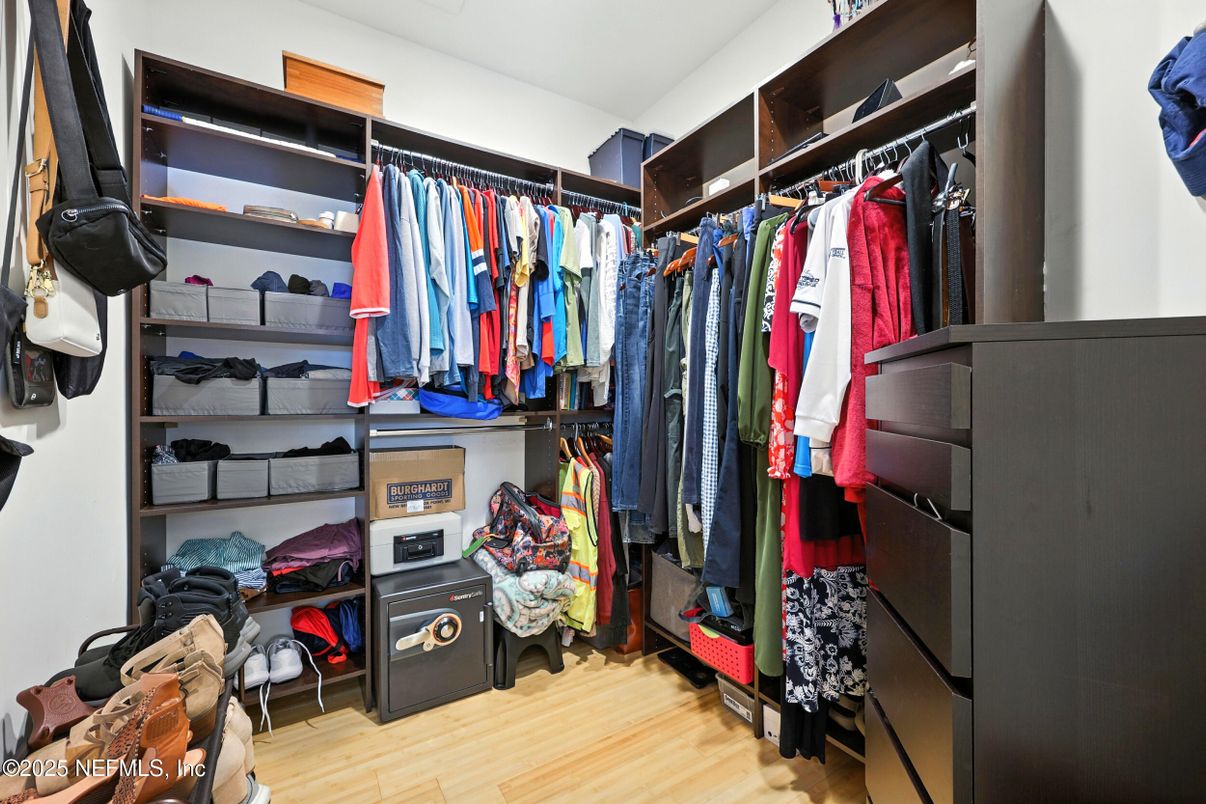 Interior, Walk-in Closets, Wood Texture Flooring
