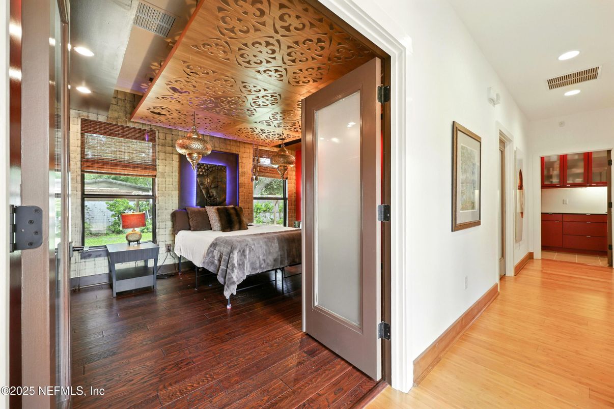 Bedroom, Interior, Recessed Lighting, Wood Texture Flooring