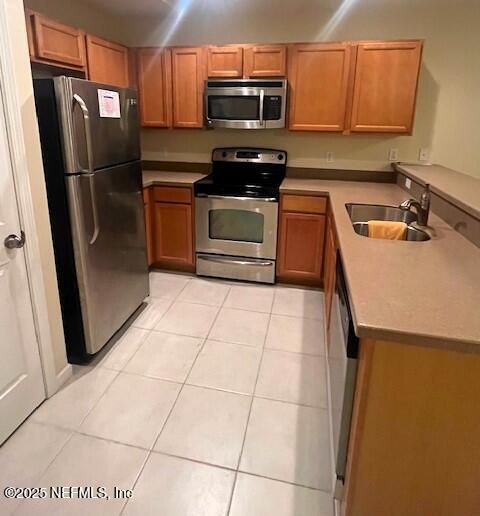 Interior, Kitchen, Stainless Steel Appliances