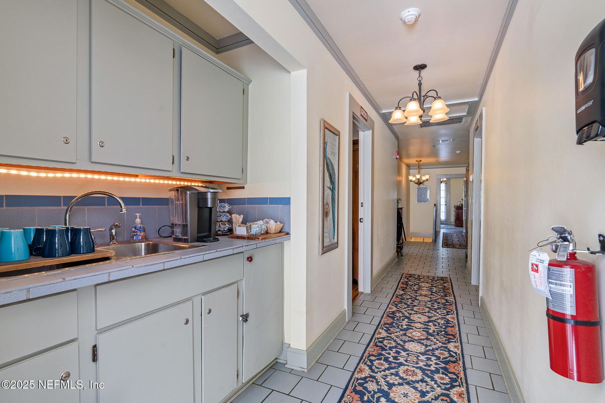 Chandelier, Interior, Kitchen