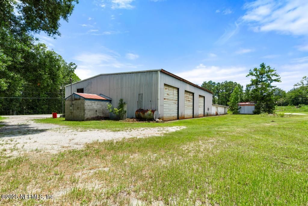 Backyard, Detached Garage, Exterior
