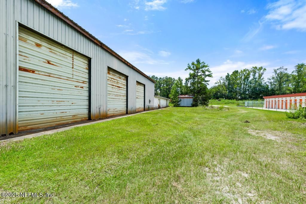 Backyard, Detached Garage, Exterior