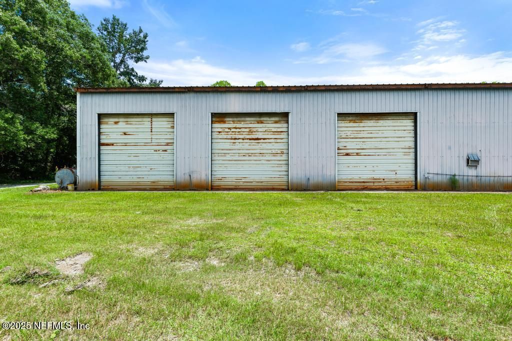 Backyard, Detached Garage, Exterior