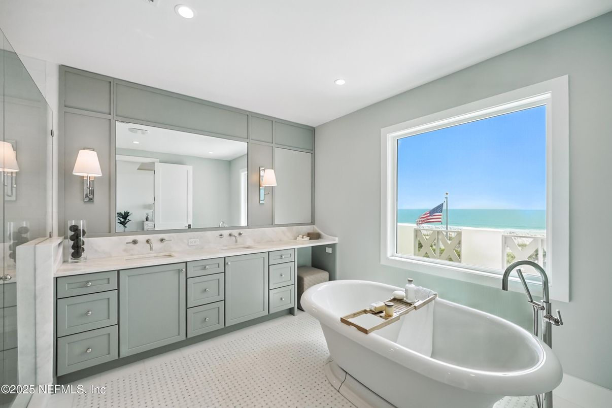 Bathroom, Dual Sink Vanities, Free Standing Baths, Interior, Recessed Lighting, Water