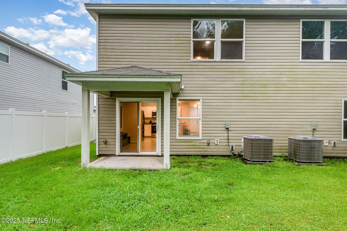 Backyard, Exterior