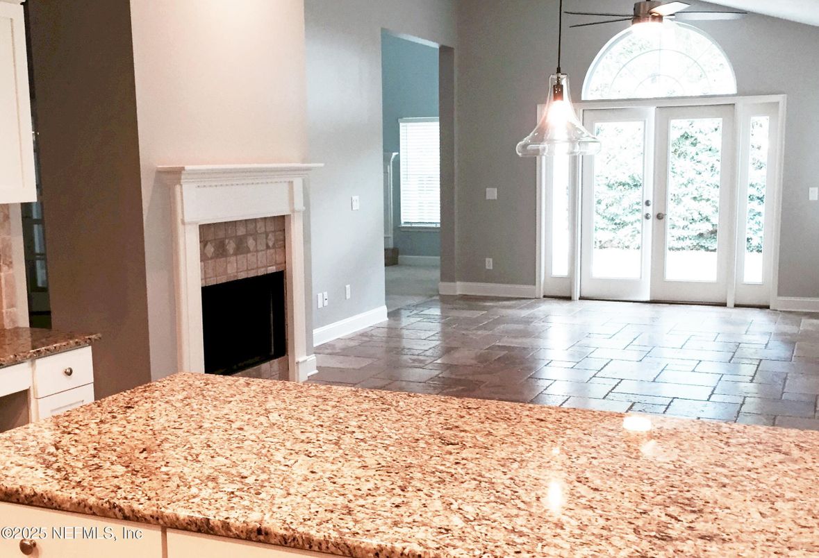 Fireplace, Interior, Pendant Lights