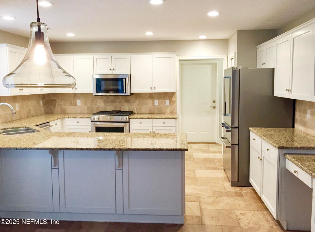 Interior, Kitchen, Pendant Lights, Recessed Lighting