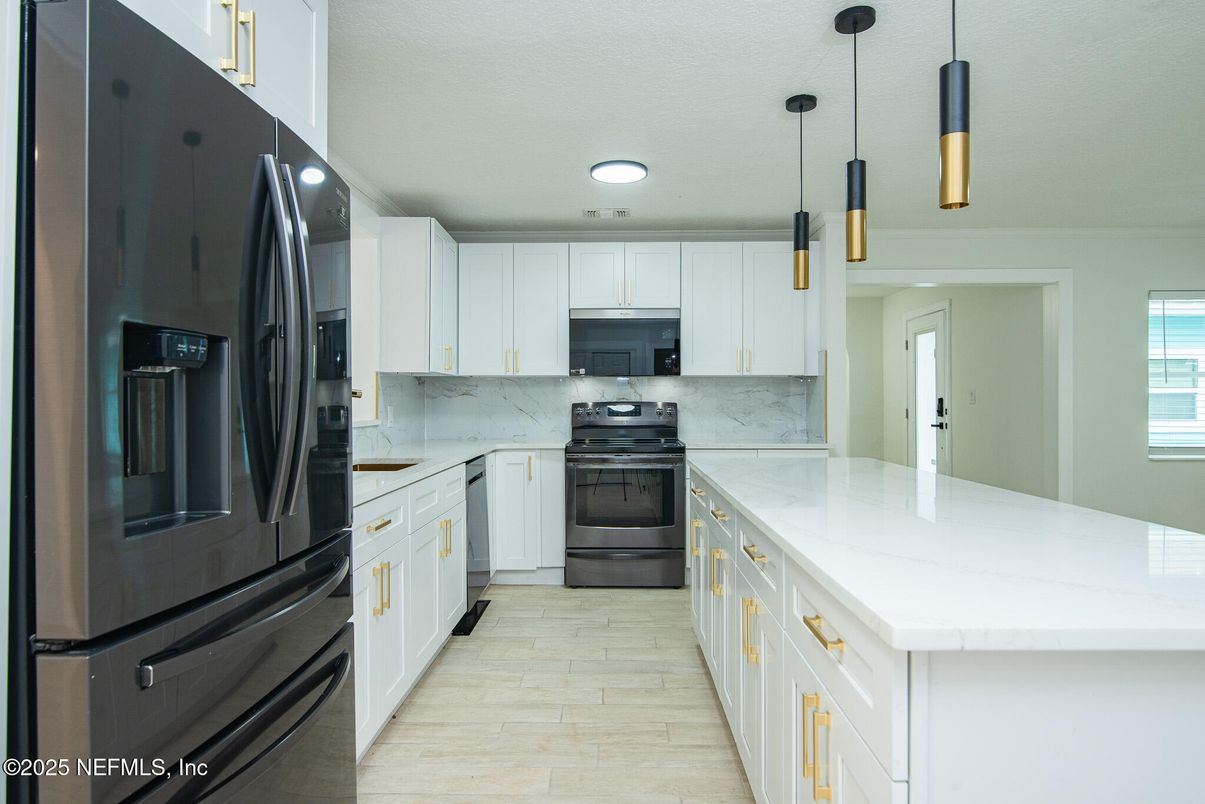 Interior, Kitchen, Pendant Lights, Recessed Lighting