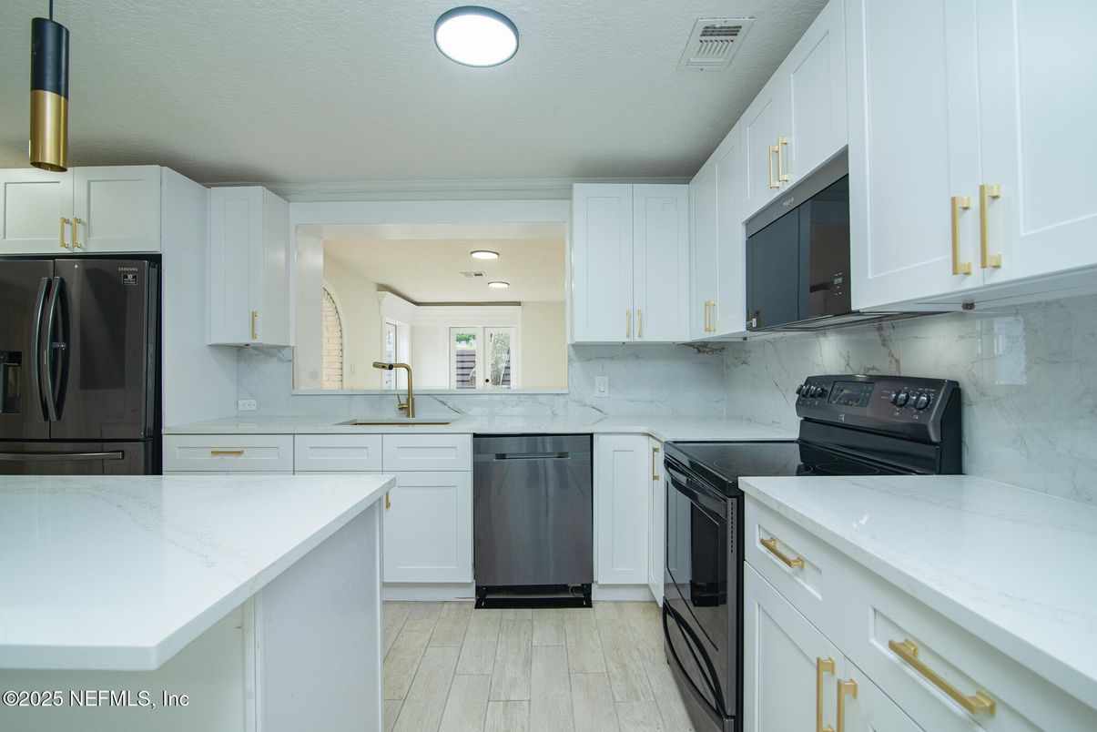 Interior, Kitchen, Marble Walls, Recessed Lighting, Wood Texture Flooring