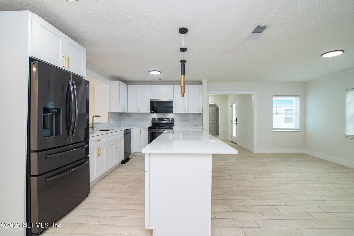 Interior, Kitchen, Pendant Lights, Recessed Lighting, Wood Texture Flooring