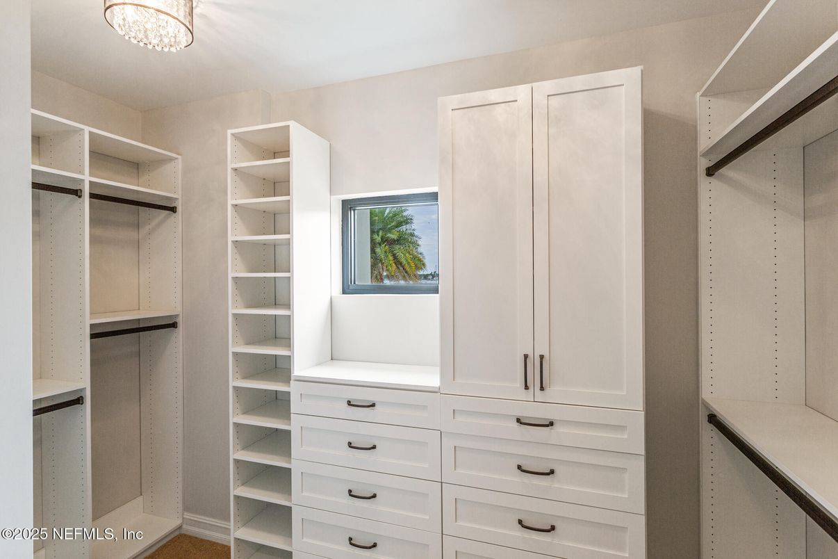 Interior, Walk-in Closets