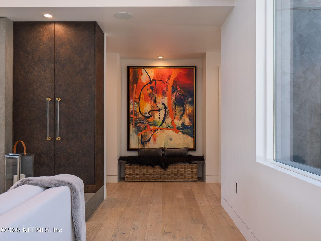 Interior, Recessed Lighting, Wood Texture Flooring