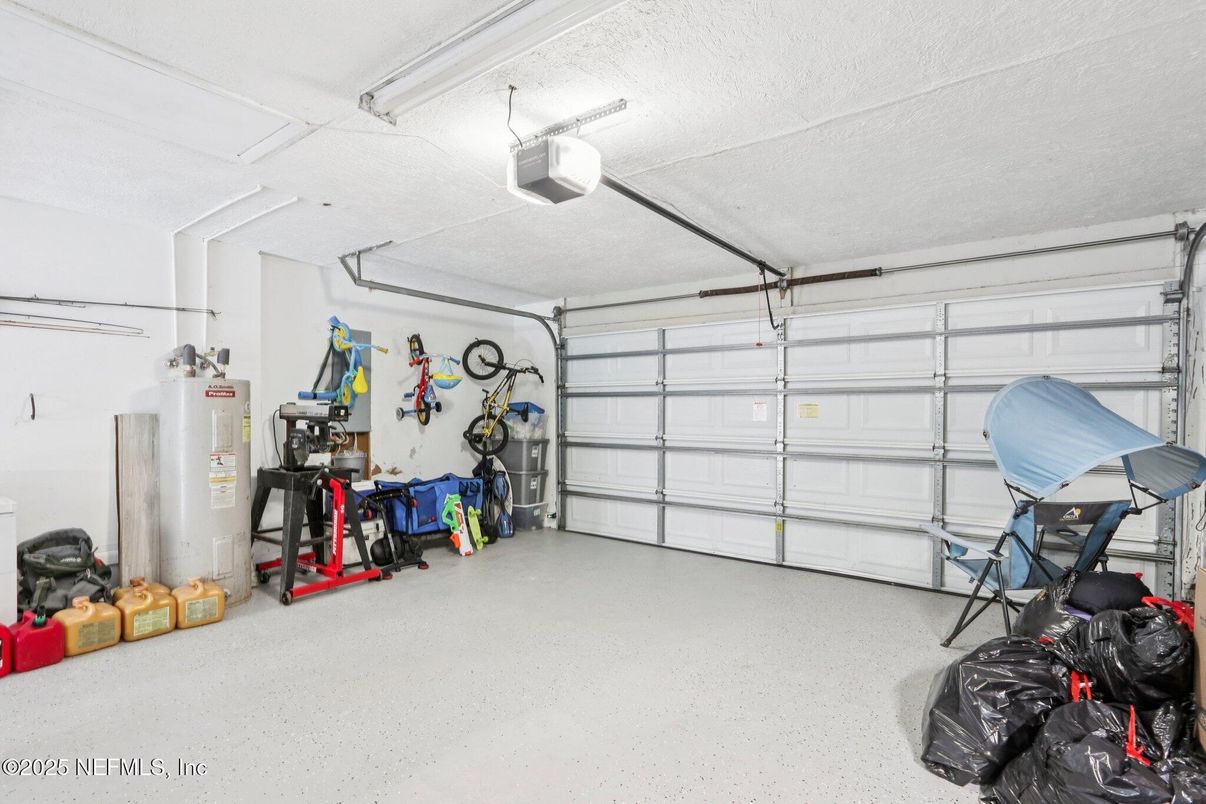 Garage, Interior