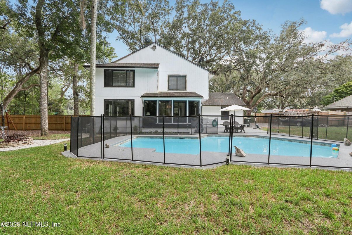 Backyard, Exterior, Pool