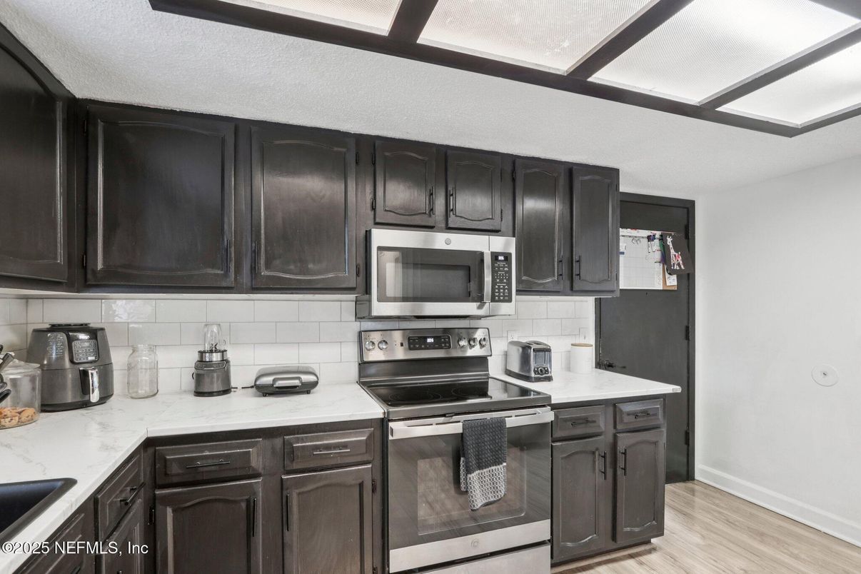 Interior, Kitchen, Stainless Steel Appliances, Wood Texture Flooring
