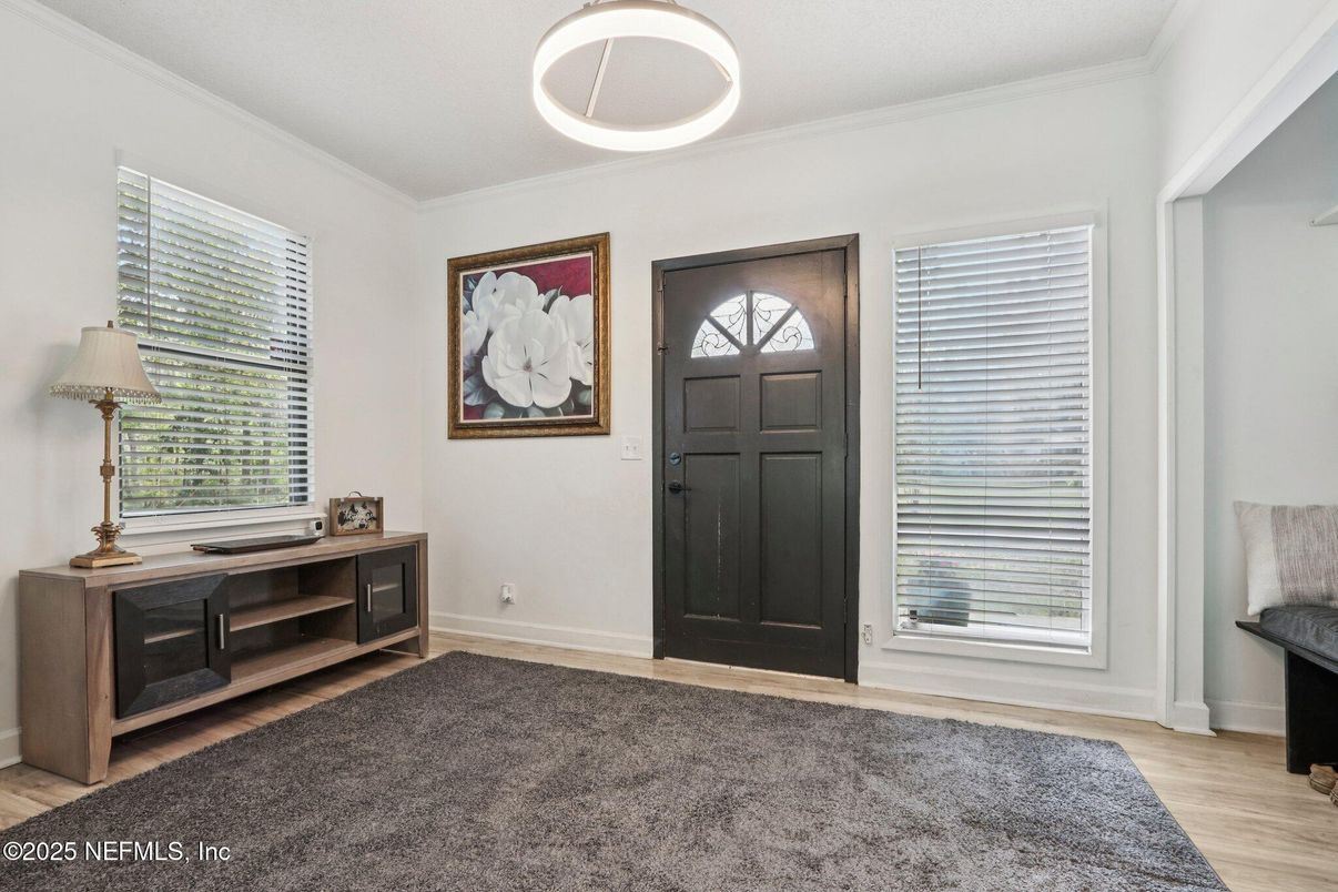 Interior, Pendant Lights, Wood Texture Flooring