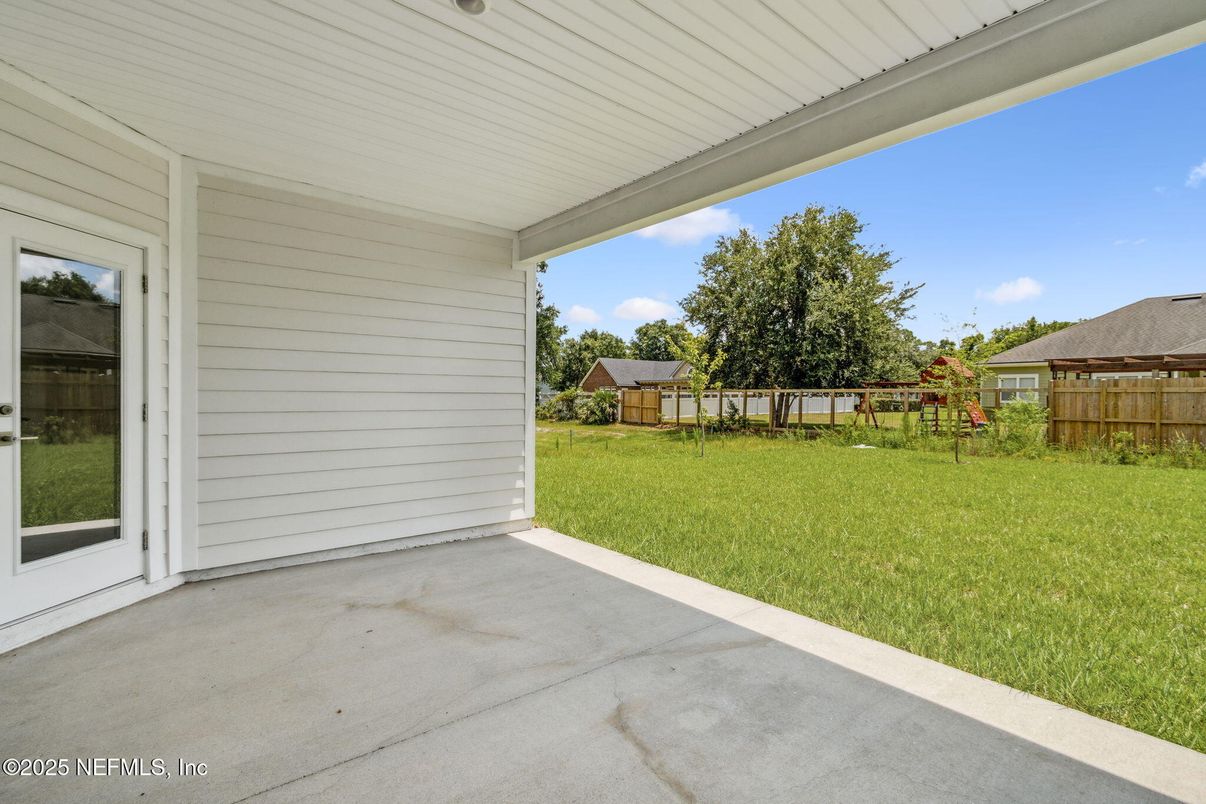 Backyard, Exterior