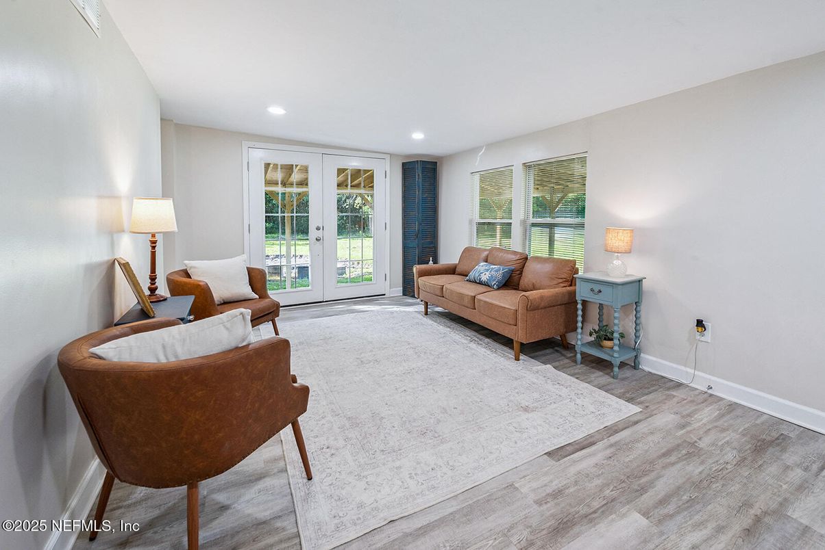 Interior, Living room, Recessed Lighting, Wood Texture Flooring