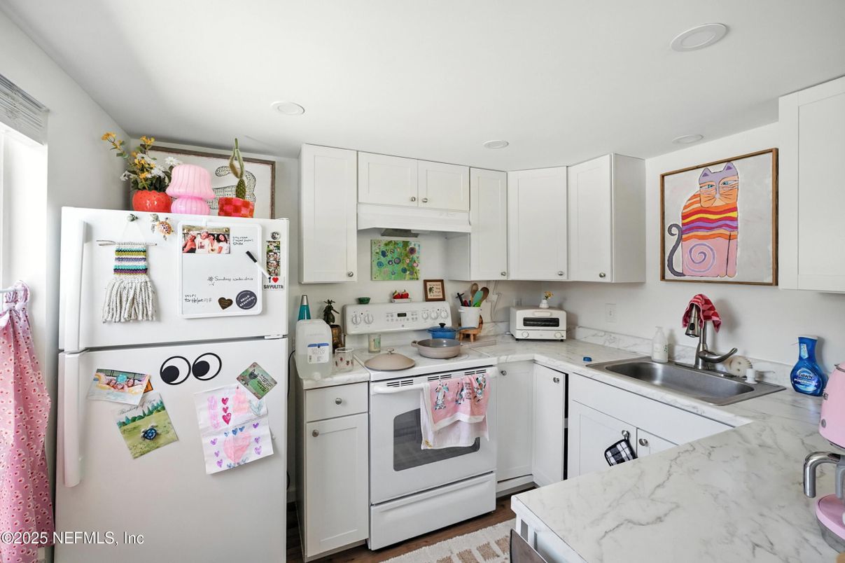 Interior, Kitchen, Recessed Lighting